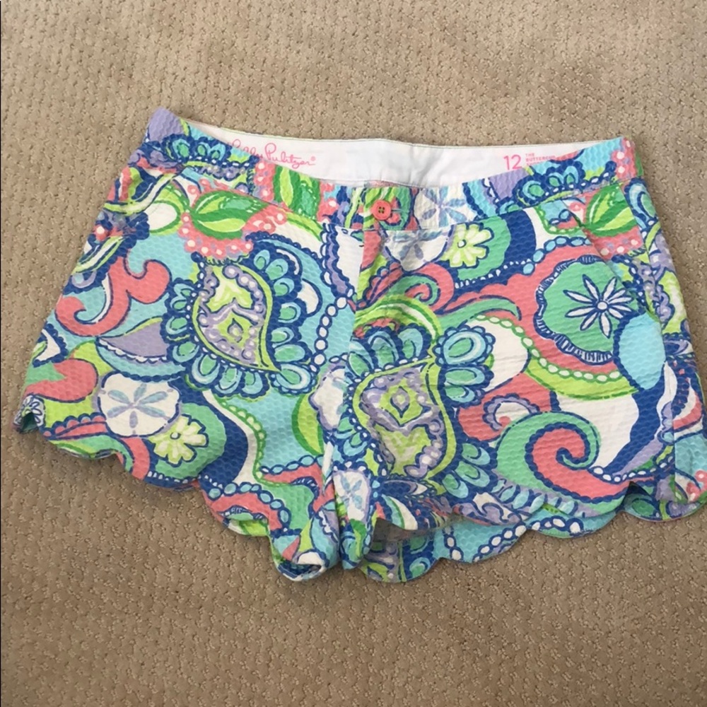 Lilly Pulitzer “the buttercup short”